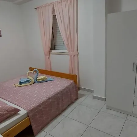 Apartment Sea Star Gradac (Split-Dalmatia)