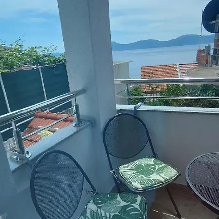 Apartment Sea Star
