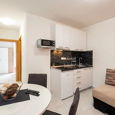 Apartment Sea Star